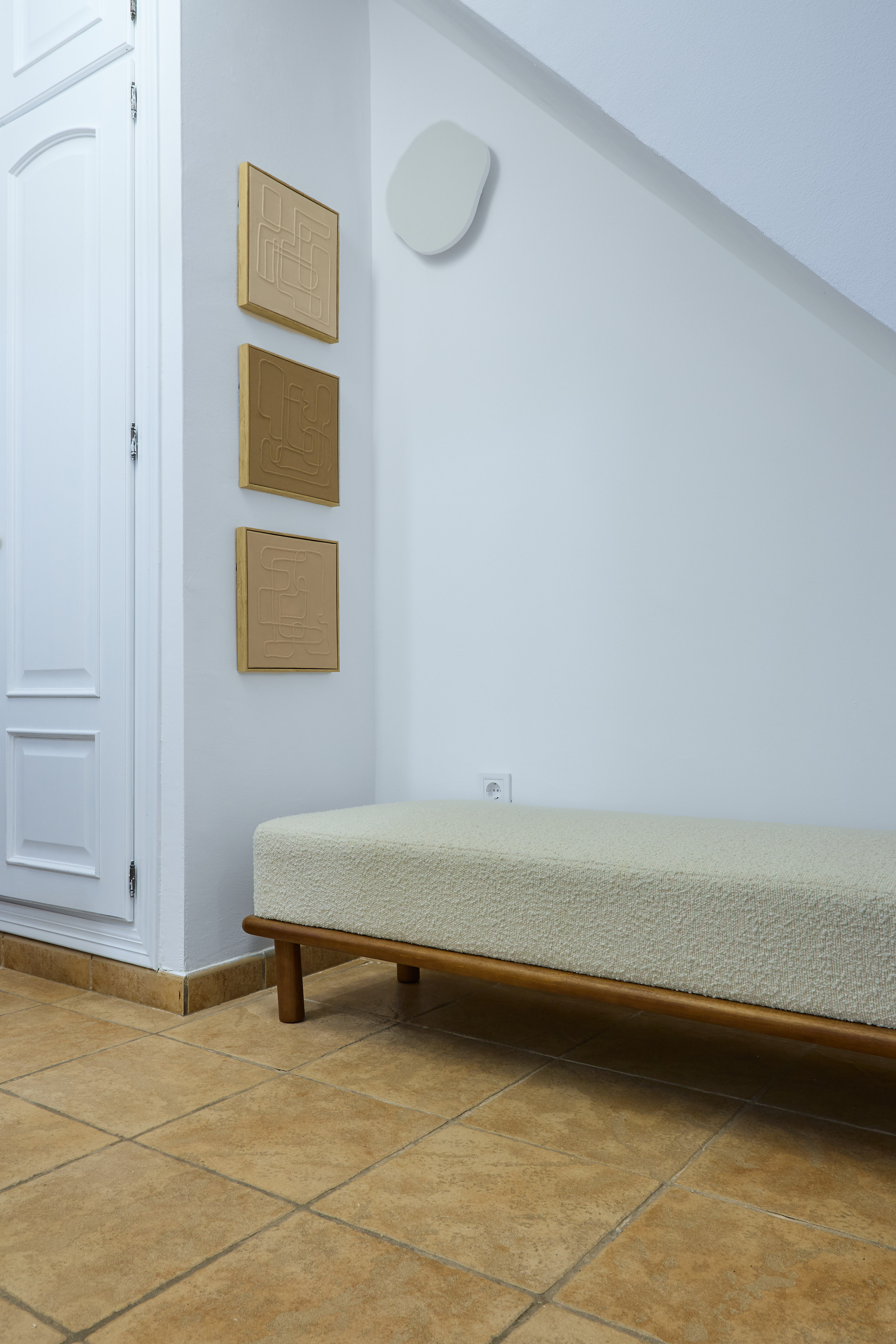 Natural texture and interior detail at Casa Wanda Estepona